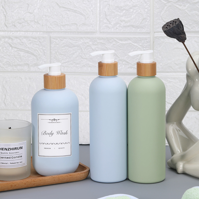kaufen Shampoo-Flasche mit Bambus-Deckel HDPE-Plastik-Typ Weichberührung Leer Körperlotion Behälter Online-Herstellung