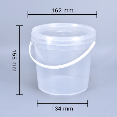 Plastikbehälter mit Deckel für Käse und Sahne
